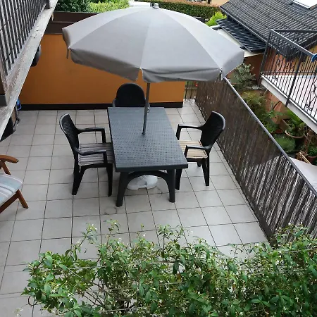Grande Casa Con Terrazzo Ferienhaus Cossogno